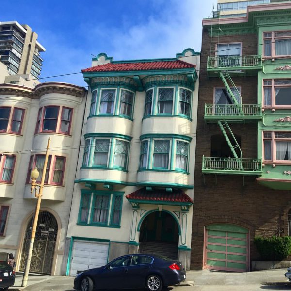 Image of San Francisco houses.