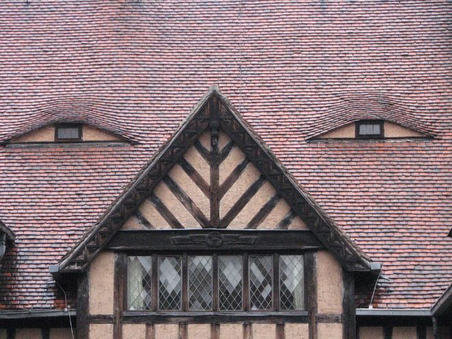 An example of pareidolia, this photo depicts a house that looks like a face.